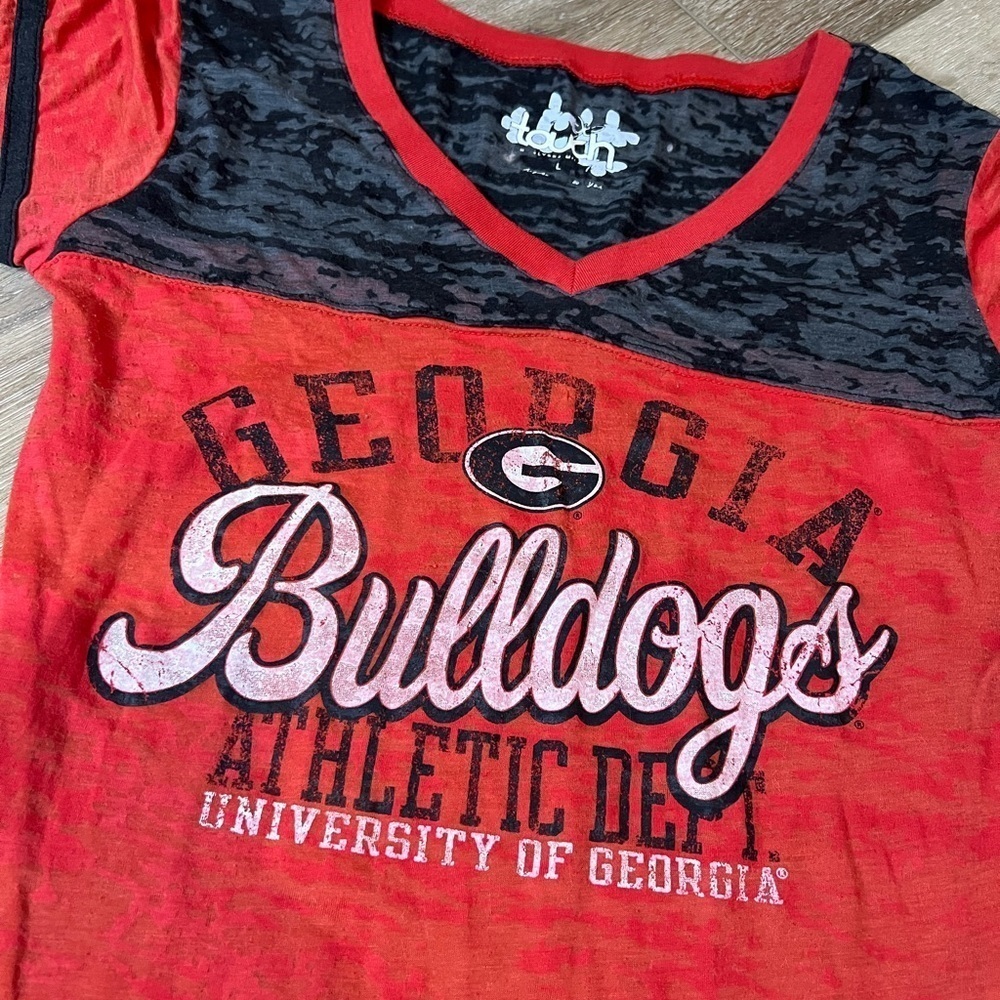 GA Bulldogs short sleeve burn out Tshirt Large